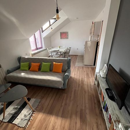 Stan Na Dan Loznica Exterior foto