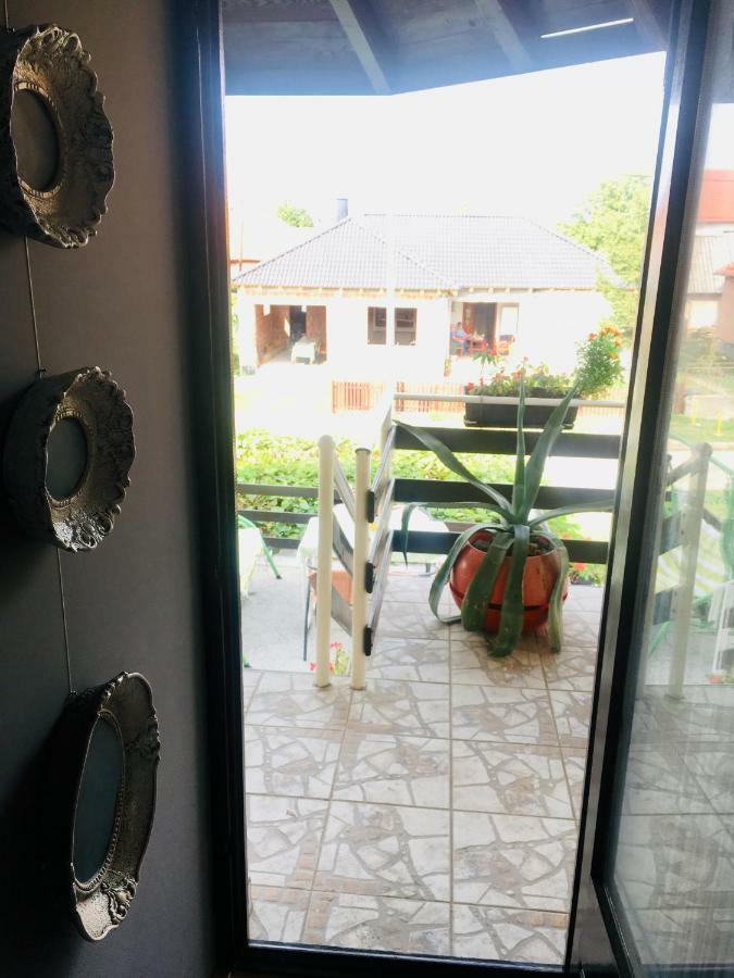 Stan Na Dan Loznica Exterior foto